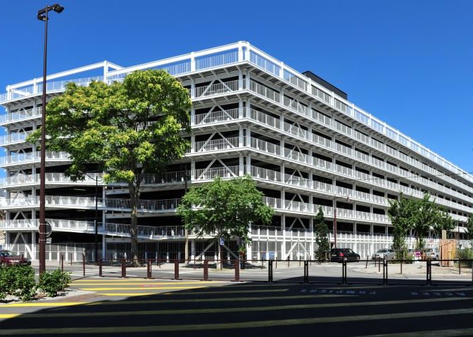 CONSTRUCTION DU PARKING DES MACHINES SUR L’ILE DE NANTES