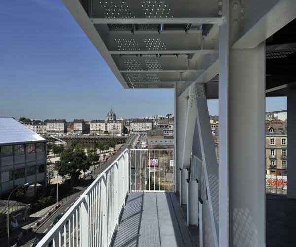 CONSTRUCTION DU PARKING DES MACHINES SUR L’ILE DE NANTES