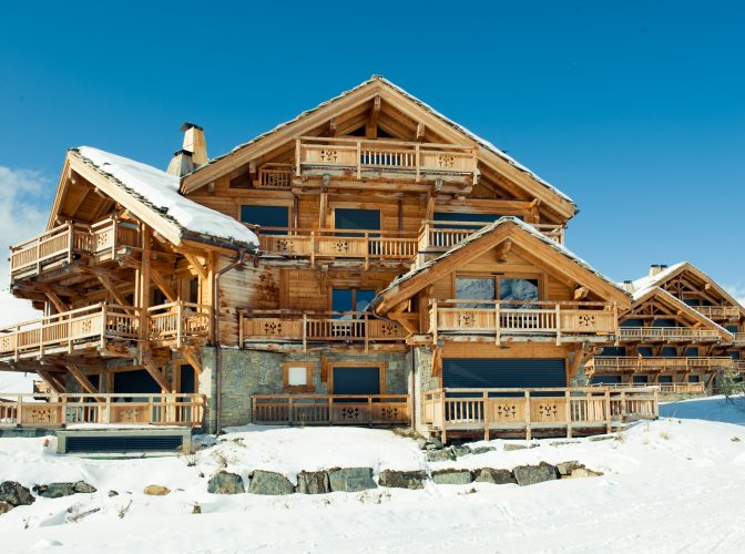 Construction de deux ensembles de chalets de Luxe EDEN BLANC à L’ Alpes D’ Huez